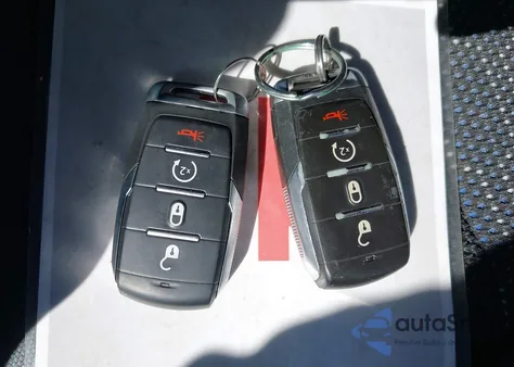 2020 Ram 1500 Big Horn 4X4 5'7 Box из США, поврежденный, VIN 1C6SRFFT3LN383255